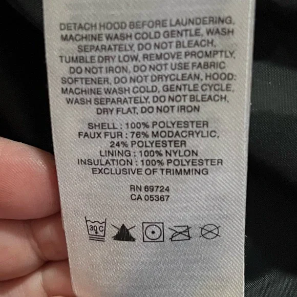 Women’s Columbia long jacket Size L removable fur - Picture 6 of 9